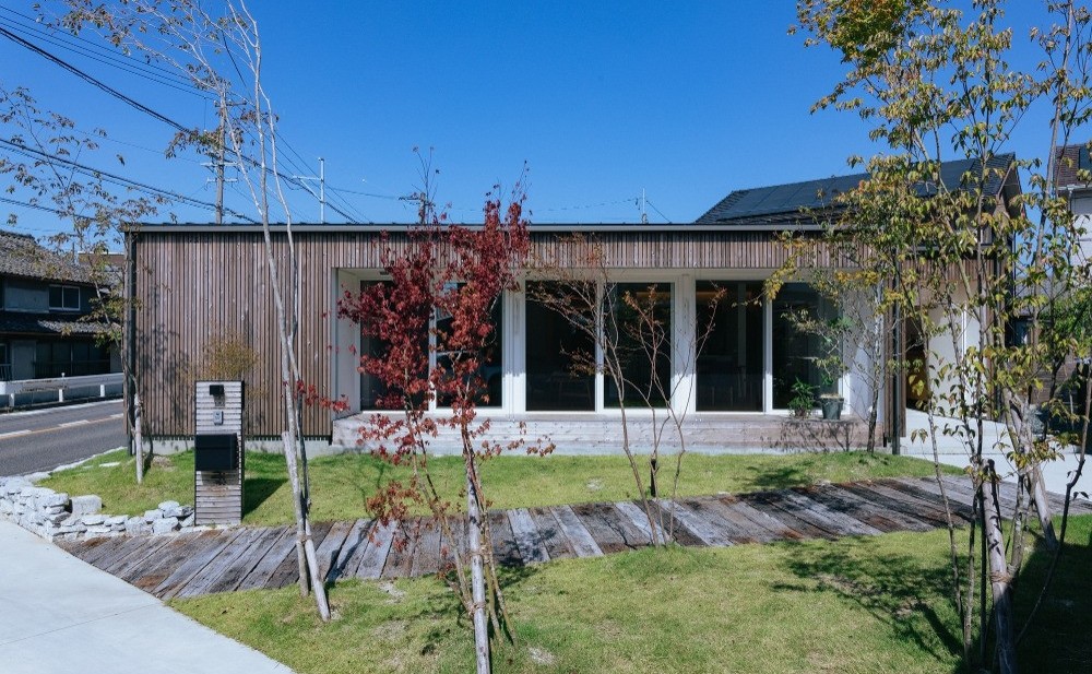 木の外壁を活かした質の高い家づくり